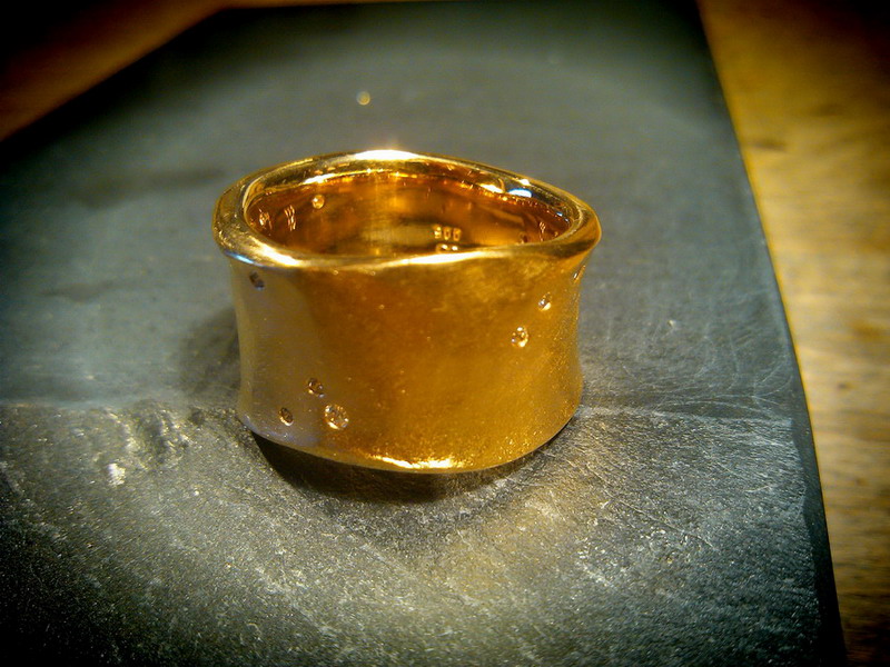 Ring M Diamanten 2012